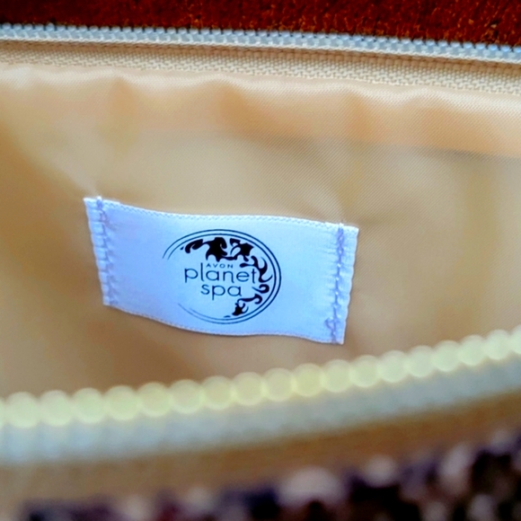 New Cosmetic bag - Picture 3 of 7